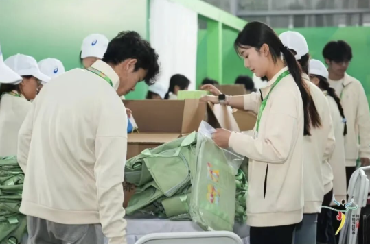 媒体点赞！《扬州发布》报道我校 “扬马” 志愿服务工作