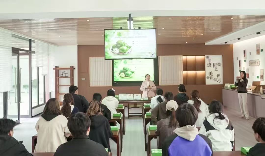 1776252243150892.jpg eb4d4f3607fb427b811dad53f72785cc.jpg